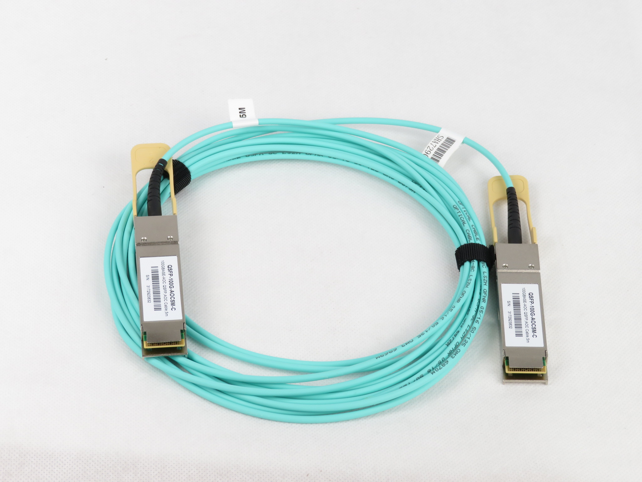 QSFP-100G-AOC5M-C 0742832792837 3rd Party Switch QSFP-100G-AOC Etree Shop Deutschland online 1